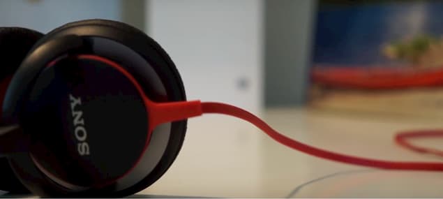 Sony MDR V55 Design and Style