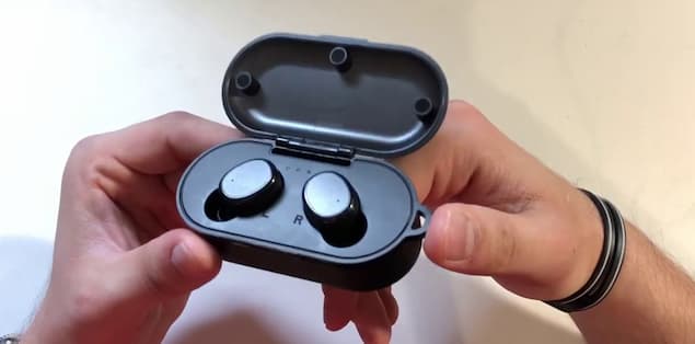 TOZO T10 Battery Life and Charging Case