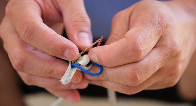 How to Fix Headphones That Only Work On One Side?