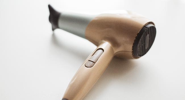 How to Get Water Out of iPhone Microphone?