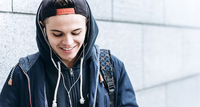 In-Ear Headphones With Hoodie